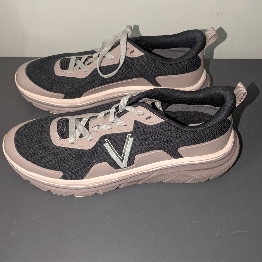 Vionic Womens Walk Max Sneaker